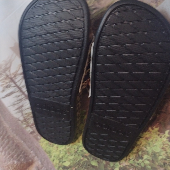 Adidas adilette comfort  leopard slides size 6 - Picture 3 of 5